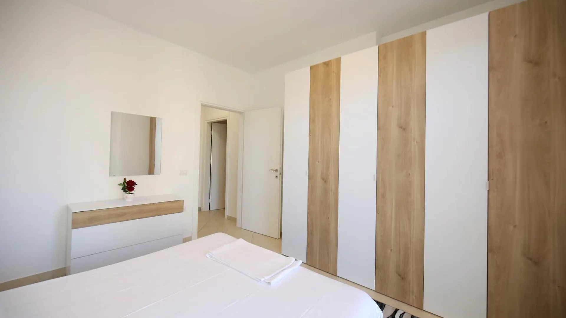 Sonila Appartement Vlore